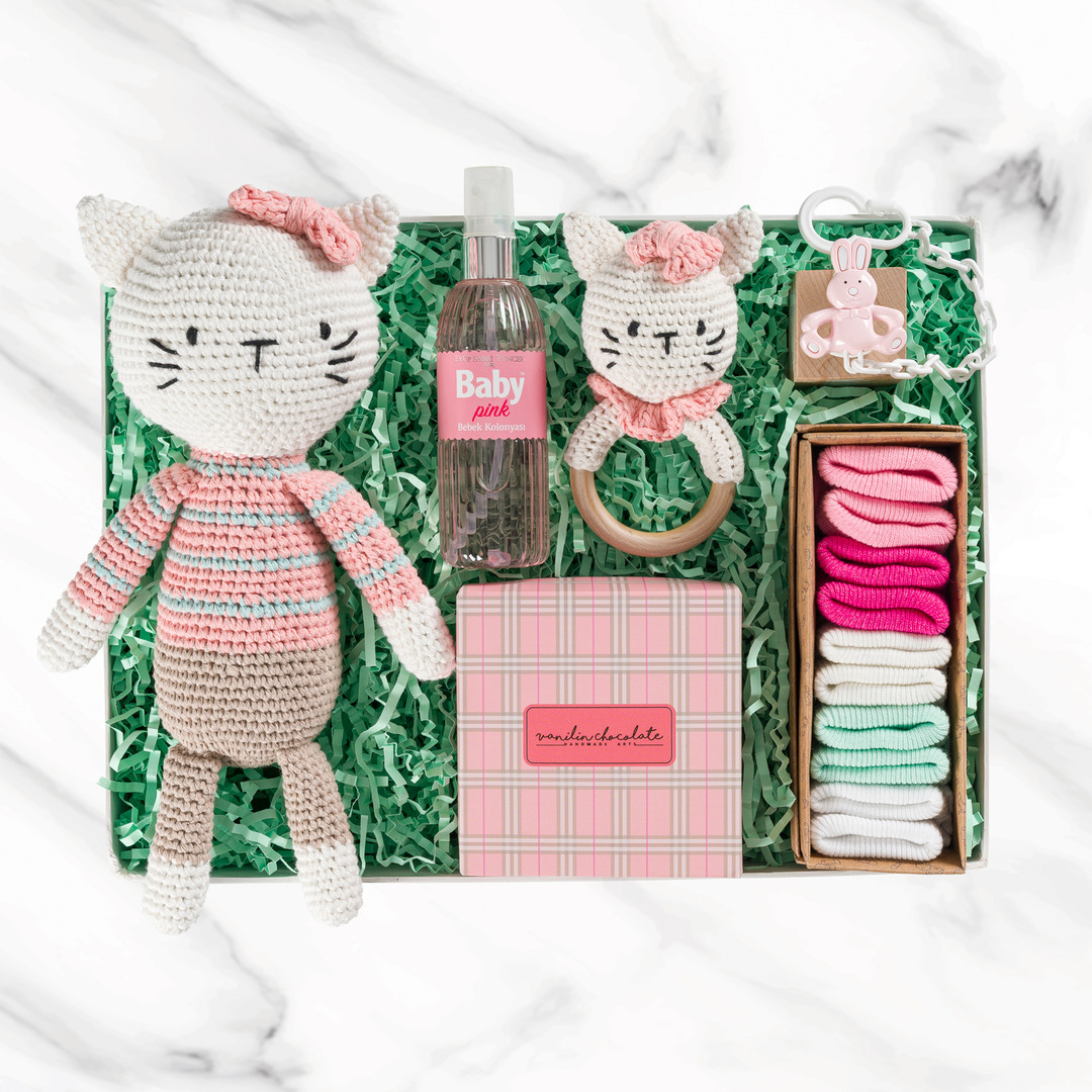 Hello Kitty Kız Bebek Hediyesi