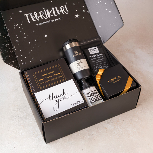 İsme Özel / Floral Touch Kişisel Hediye Kutusu - HelloBox