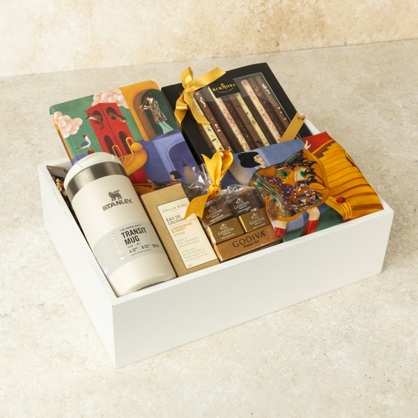 The Art of Gifting – Lüks ve Premium Kurumsal Hediye Kutusu